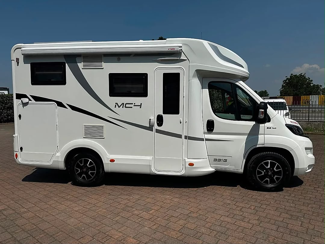 Fiat FIAT McLouis MC4 331G - 599