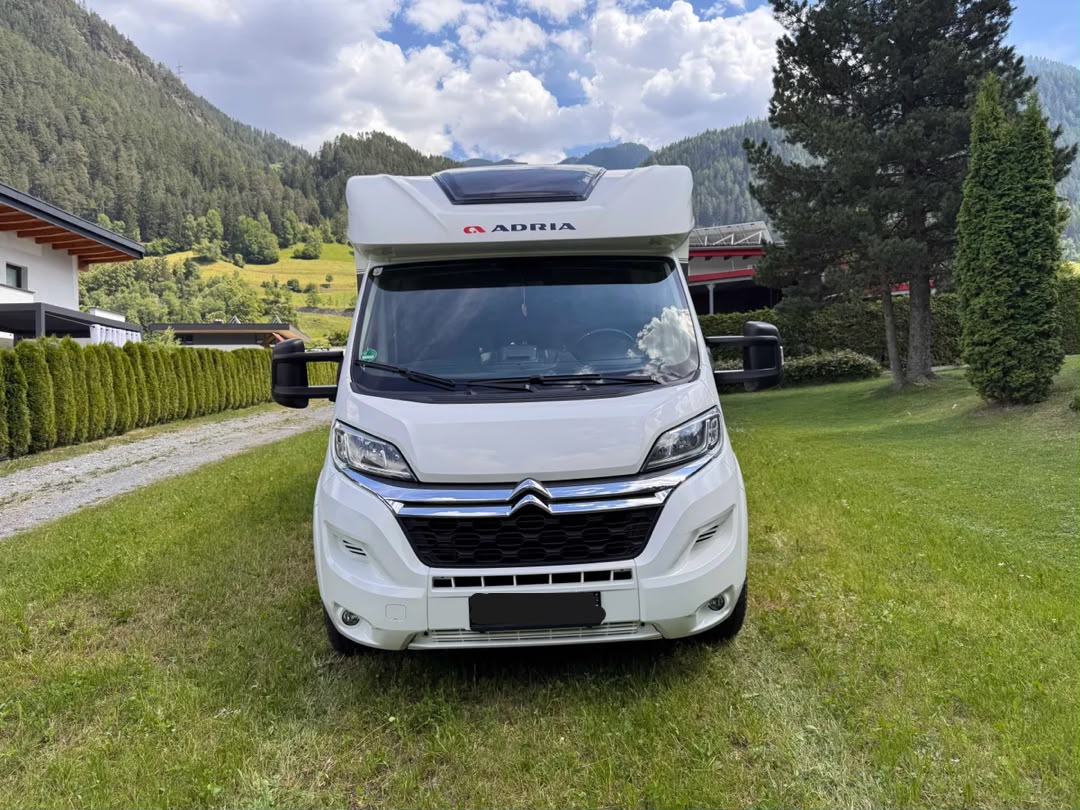 Adria Matrix 670 SL