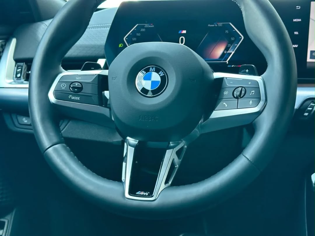 BMW BMW X2 sDrive18d — photo 13