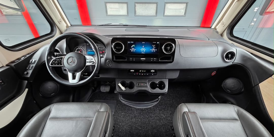 Mercedes-Benz MERCEDES HYMER B680 MC — photo 10