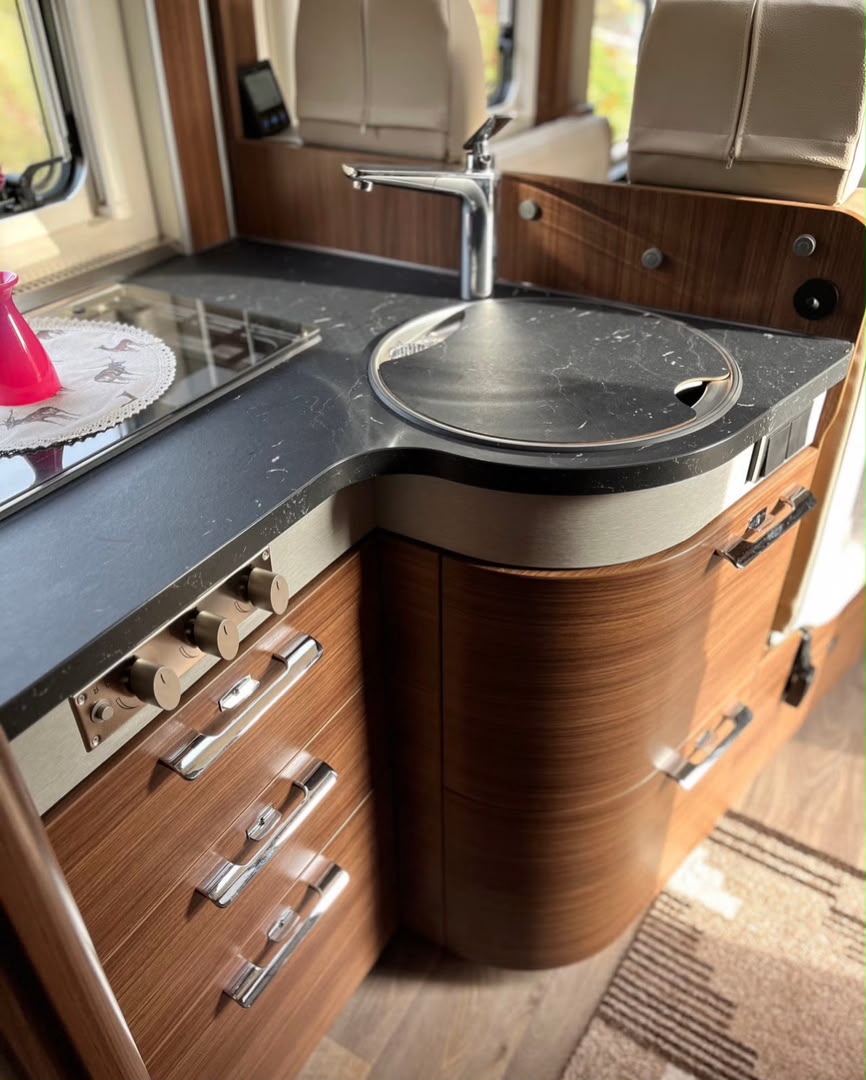 Mercedes-Benz MERCEDES HYMER B-MC I 690 AUTOMAT — photo 15