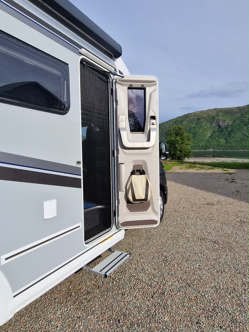 Volkswagen VW CRAFTER Knaus Van TI Plus 650 MEG Platinum Selection – 177 ch • Automatique • 4x4 — photo 5