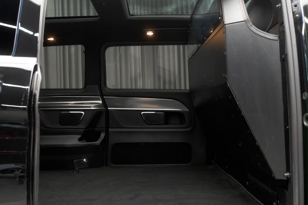 Mercedes-Benz Mercedes-Benz V-Klasse 300d 4MATIC Exclusive — photo 9