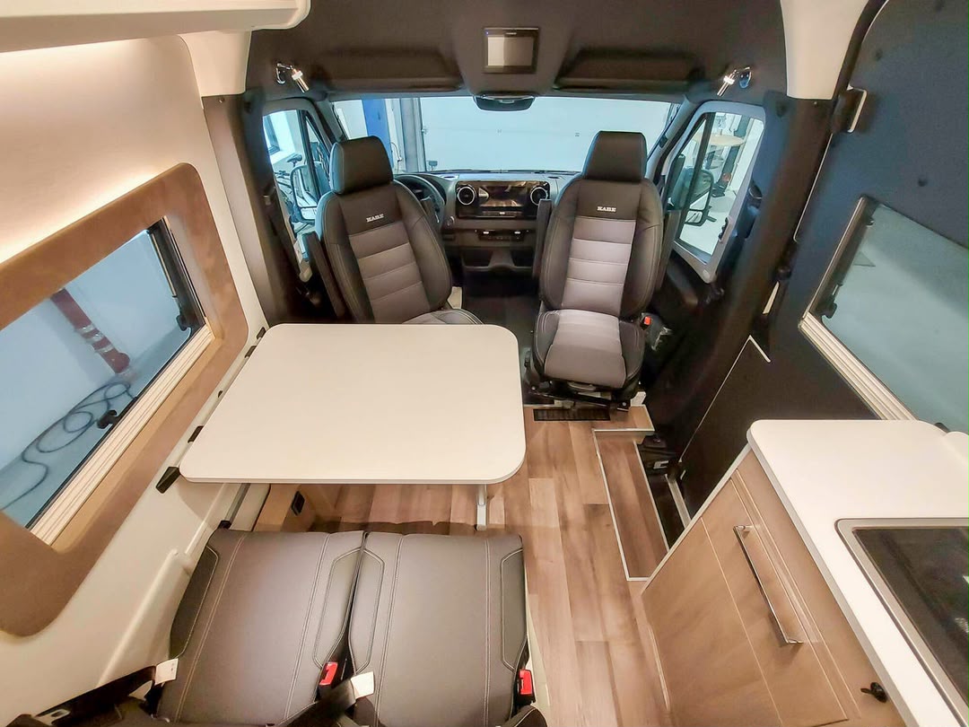 Mercedes-Benz MERCEDES-BENZ – Fourgon aménagé (Bybobil) – KABE TM CRV 690 LB — photo 4