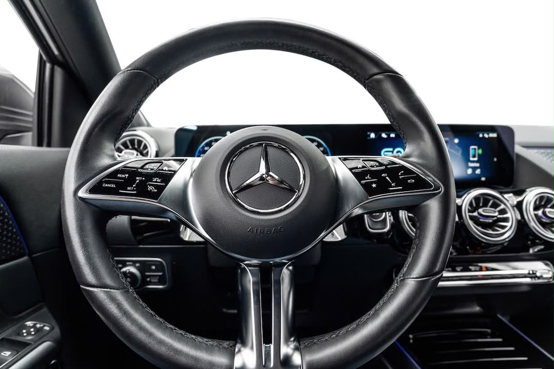 Mercedes-Benz Mercedes-Benz V-Klasse 300d 4MATIC Exclusive — photo 16