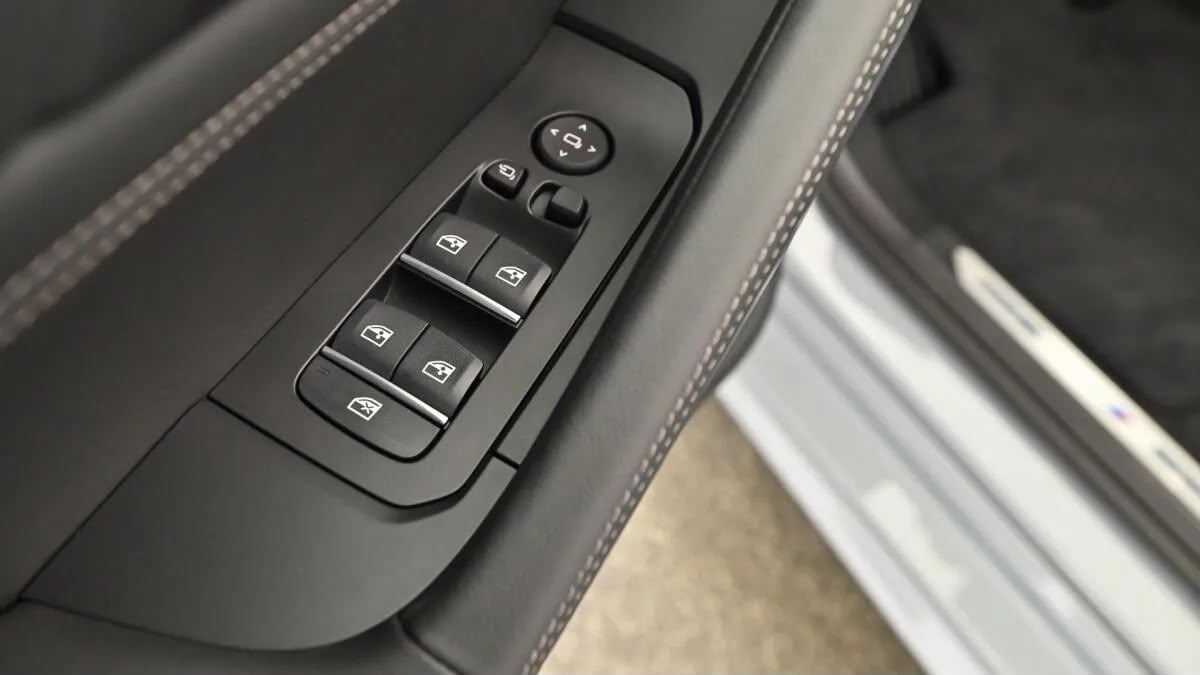 BMW BMW X6 xDrive30d — photo 14