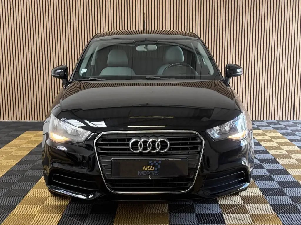 Audi AUDI A1 — photo 12