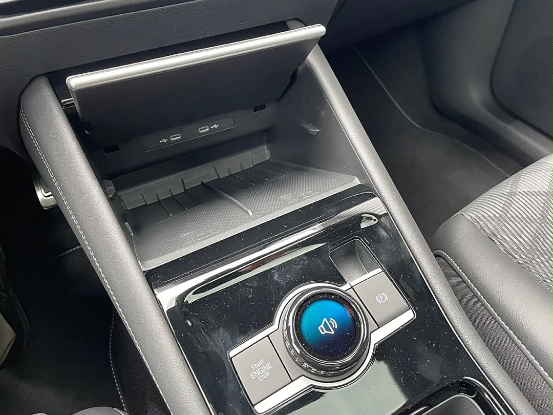 Volkswagen Volkswagen Tiguan Sport TDI DSG — photo 17