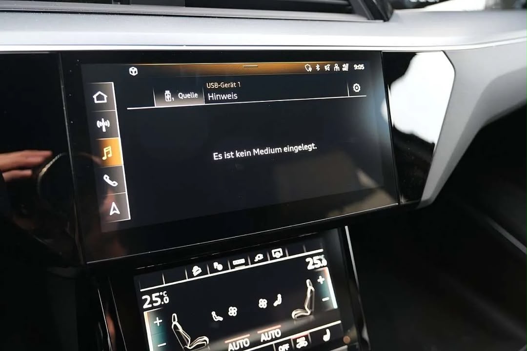 Audi Audi Q8 Sportback 55 e-tron quattro Business — photo 19