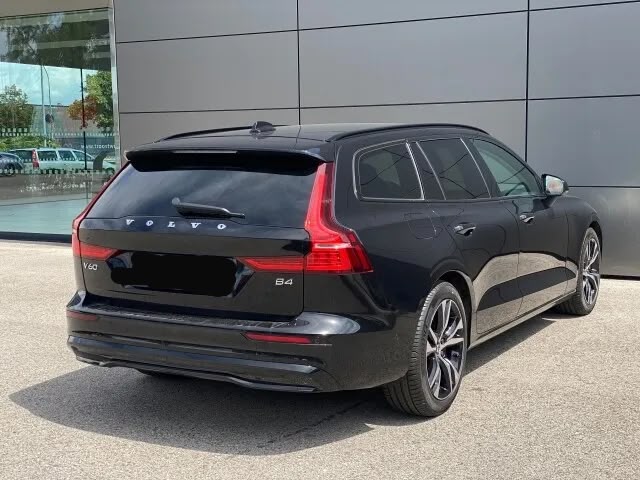 VOLVO Volvo V60 B4 (P) Core Geartronic — photo 4