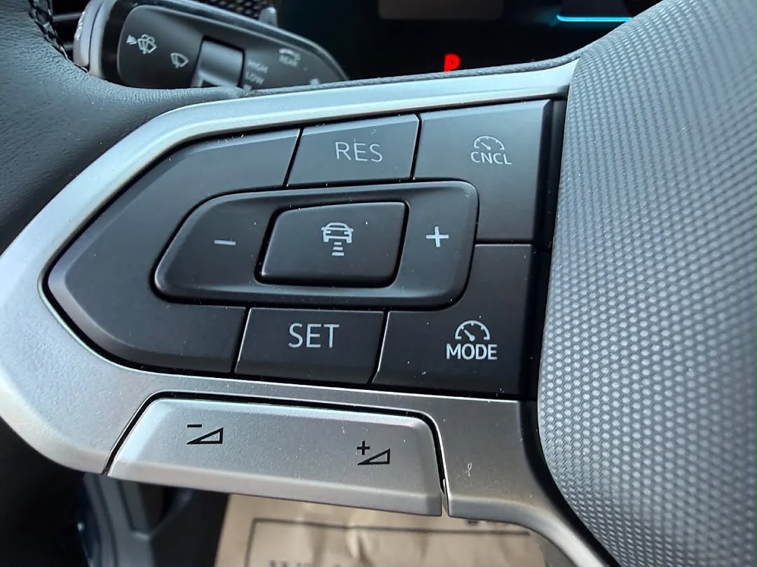 Volkswagen Volkswagen Tiguan Friends eHybrid DSG — photo 15