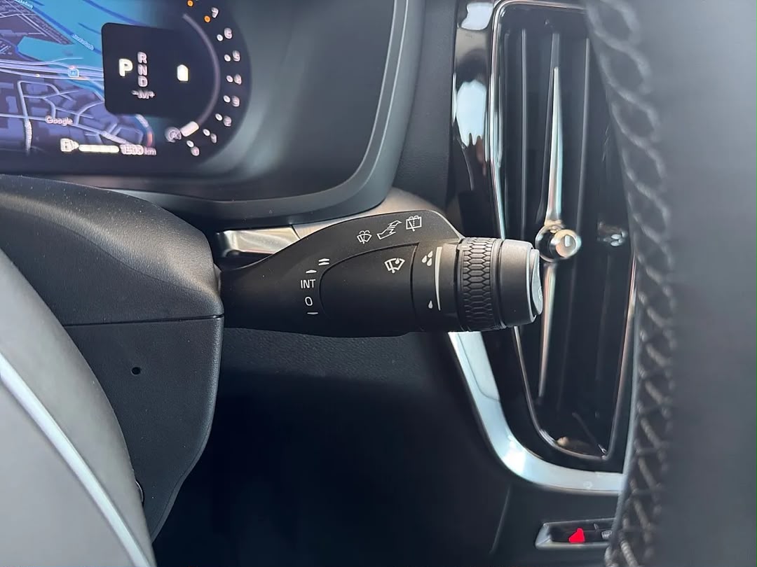 VOLVO Volvo V60 B4 Core Geartronic — photo 8