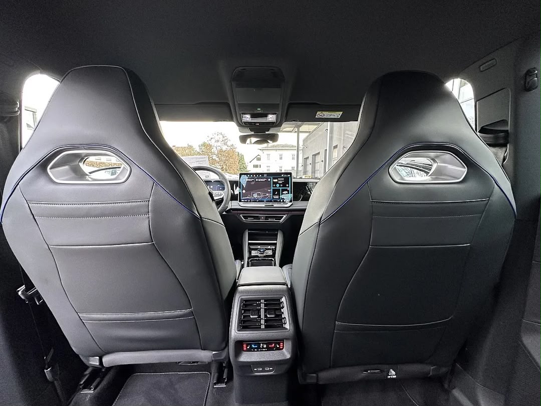 Volkswagen VW Tiguan 1.5 eTSI ACT R-Line DSG — photo 18