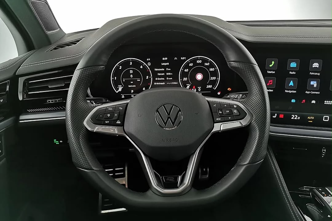 Volkswagen VW Touareg 3.0 V6 R-Line 4Motion — photo 14