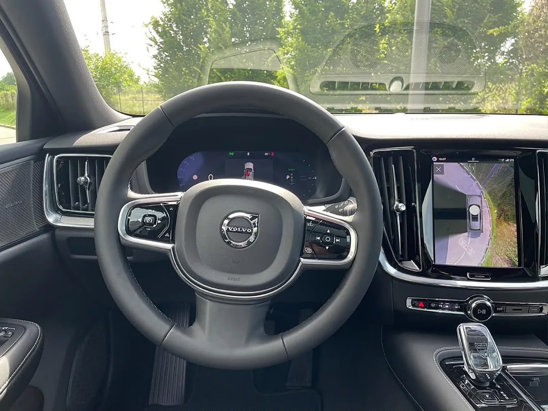 VOLVO Volvo V60 T8 AWD PHEV Plus Dark 4 Life — photo 15