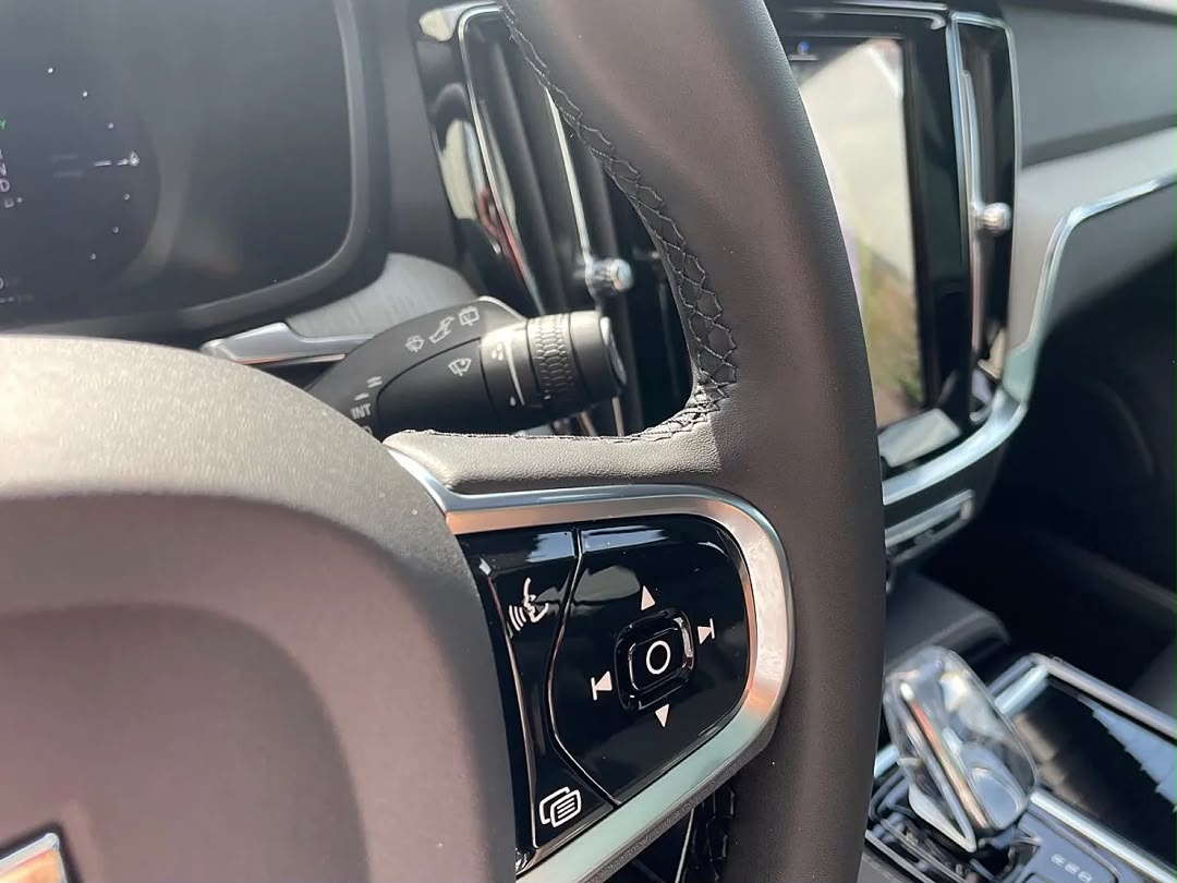 VOLVO Volvo V60 T8 AWD PHEV Plus Dark 4 Life — photo 10