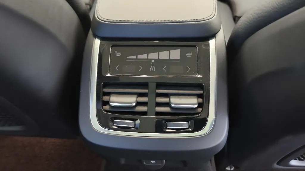 VOLVO Volvo V90 B4 Ultimate Dark R-Design — photo 8
